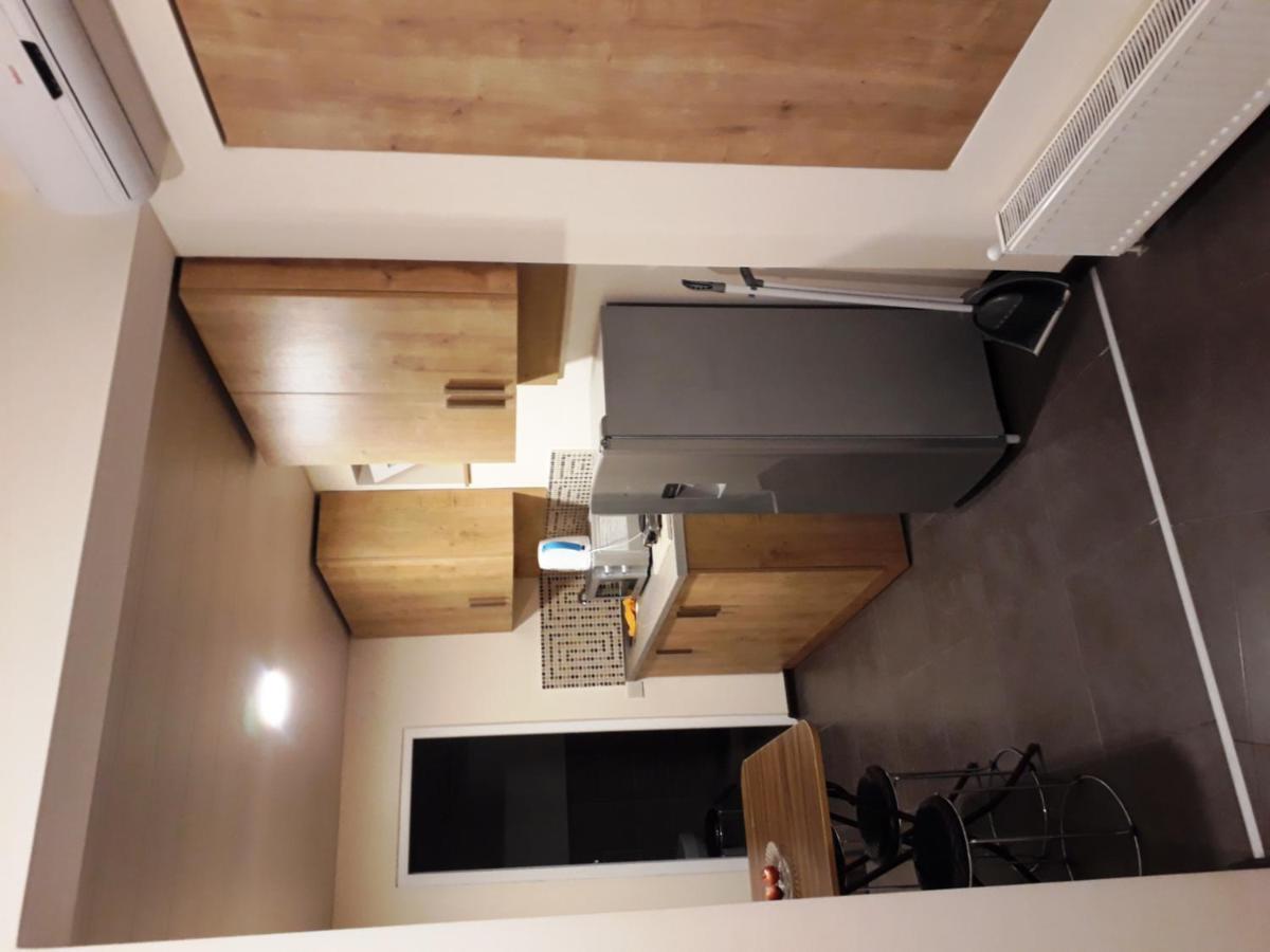2 Bedroom Apartment In Chugureti Tiflis Exterior foto